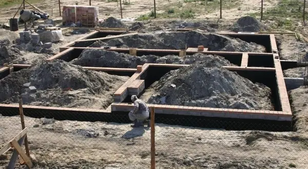 Jak izolować fundament? Uniknij błędów i oszczędź!